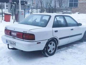 Авто Mazda 323 1993 № 8576802