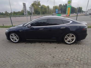Авто Tesla Model S 2015 № 8576949
