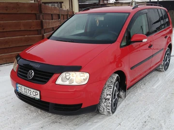 Авто Volkswagen Touran 2004 № 8576984