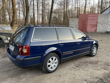 Авто Volkswagen Passat Variant 2004 № 8577321