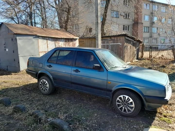 Авто Volkswagen 1600 1989 № 8577849