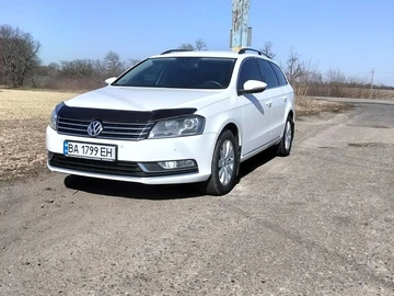 Авто Volkswagen Passat Variant 2012 № 8578540
