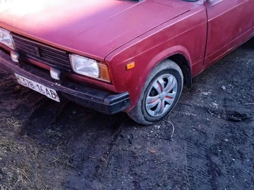 Авто ВАЗ 2105 1991 № 8579339