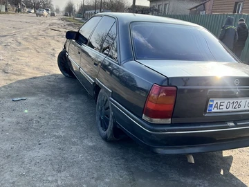 Авто Opel Omega 1999 № 8579403