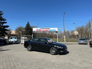 Авто Volkswagen Passat Sedan 2017 № 8579422