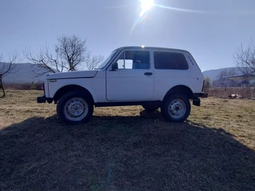 Авто ВАЗ 21213 1996 № 8579484