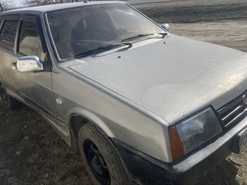 Авто ВАЗ 2109 1992 № 8579747
