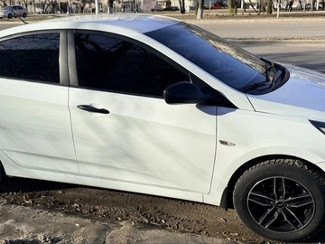 Авто Hyundai Accent 2013 № 8579877