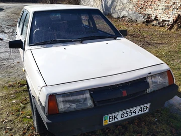 Авто ВАЗ 2109 1989 № 8580111