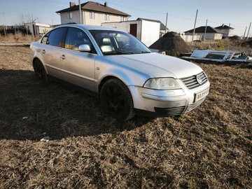 Авто Volkswagen Passat Sedan 2001 № 8580137