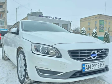 Авто Volvo S60 2015 № 8580193