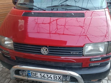 Авто Volkswagen Transporter 2000 № 8580274