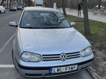 Авто Volkswagen Golf 2001 № 8580619
