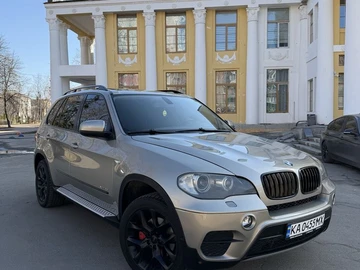 Авто BMW X5 2010 № 8580652