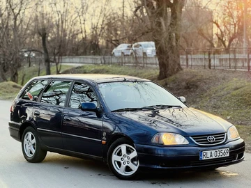 Авто Toyota Avensis 2001 № 8580735