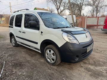 Авто Renault Kangoo Passenger 2009 № 8581088
