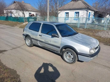 Авто Volkswagen Golf 1997 № 8581529