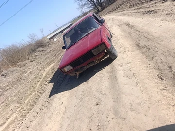 Авто ВАЗ 2105 2000 № 8581699