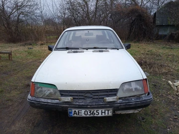 Авто Opel Rekord 1985 № 8581915