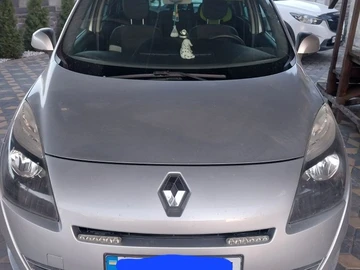 Авто Renault 5 2011 № 8582212