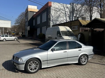 Авто BMW 3 Серия 1997 № 8582450