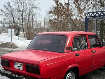 Авто ВАЗ 2107 1992 № 8582452