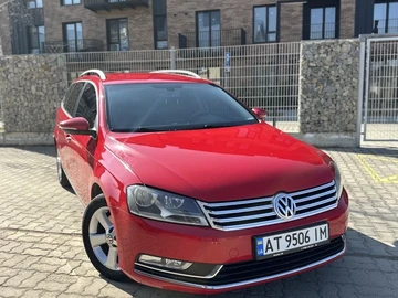 Авто Volkswagen Passat Variant 2012 № 8582495