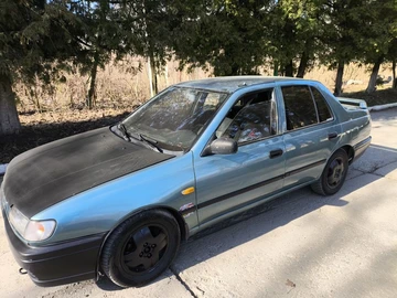 Авто Nissan Sunny 1995 № 8582508