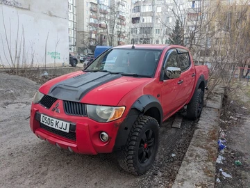 Авто Mitsubishi L 200 2006 № 8582763