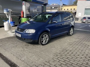 Авто Volkswagen Touran 2006 № 8582988