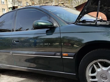 Авто Opel Omega 1998 № 8583033