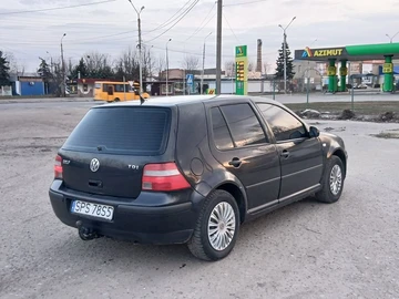 Авто Volkswagen Golf 2002 № 8583046