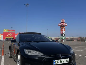 Авто Tesla Model S 2013 № 8583521