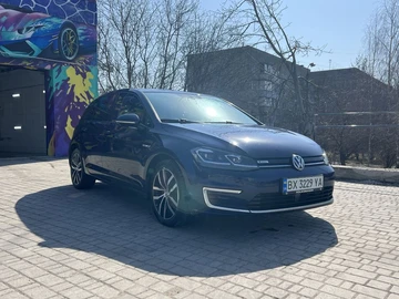 Авто Volkswagen Golf 2019 № 8583530