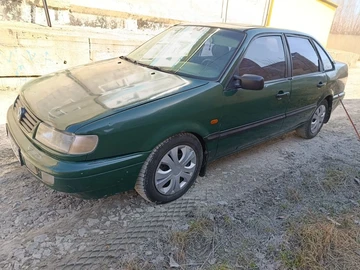 Авто Volkswagen Passat Sedan 1994 № 8583534