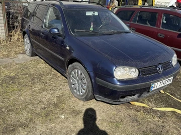 Авто Volkswagen Golf 2002 № 8583550