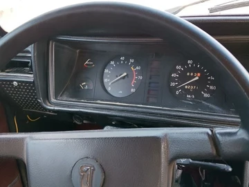 Авто ВАЗ 2107 1989 № 8583599