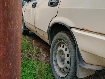 Авто ВАЗ 2109 1992 № 8583615