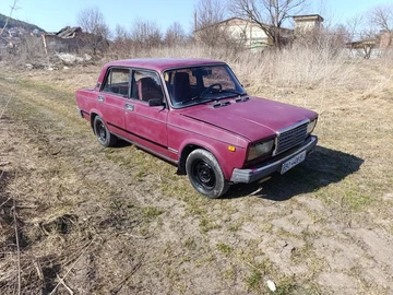 Авто ВАЗ 2107 1990 № 8583909