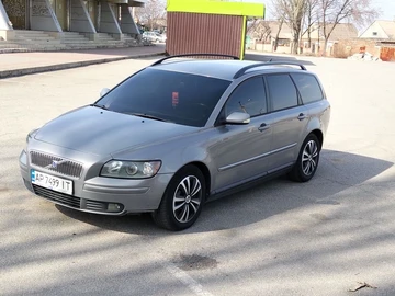 Авто Volvo V50 2004 № 8584122