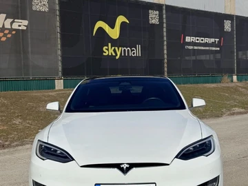 Авто Tesla Model S 2018 № 8584135