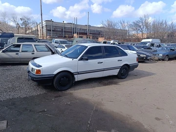 Авто Volkswagen Passat Sedan 1991 № 8584161