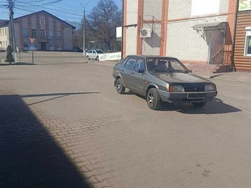 Авто ВАЗ 2109 1994 № 8584204
