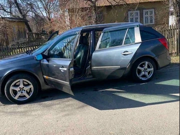 Авто Renault Laguna 2003 № 8584250