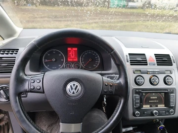 Авто Volkswagen Touran 2008 № 8584269