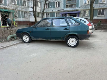 Авто ВАЗ 2109 2002 № 8584400