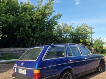 Авто Mercedes 240 1982 № 8584457