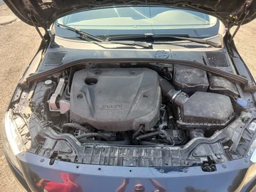 Авто Volvo V60 2015 № 8584739
