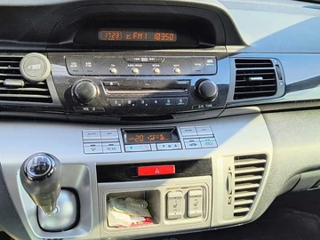 Авто Honda Fr-V 2005 № 8584802