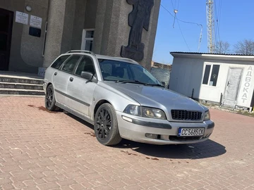 Авто Volvo V40 Kombi 2003 № 8585177